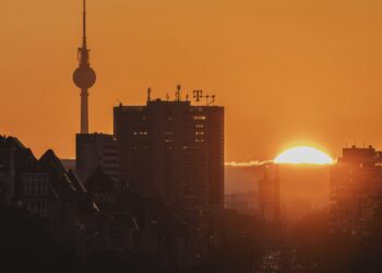 stocks, news, data and earnings