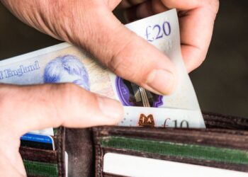 Money blog: UK could take a giant leap towards an interest rate cut this week | UK News