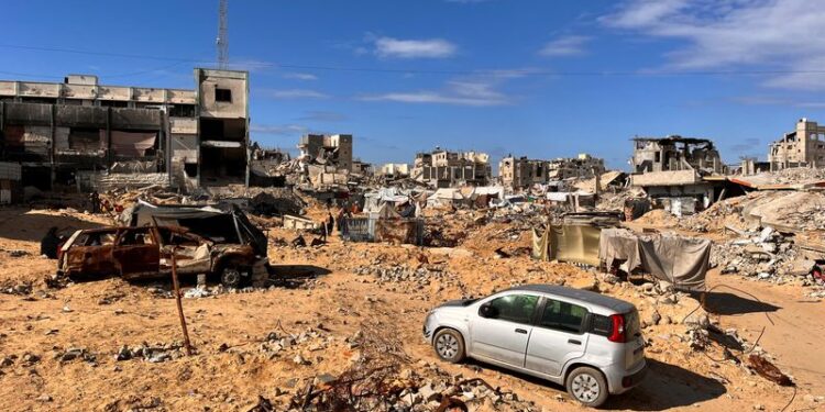 Israel ups bombing in central Gaza, strikes kill 17 people By Reuters